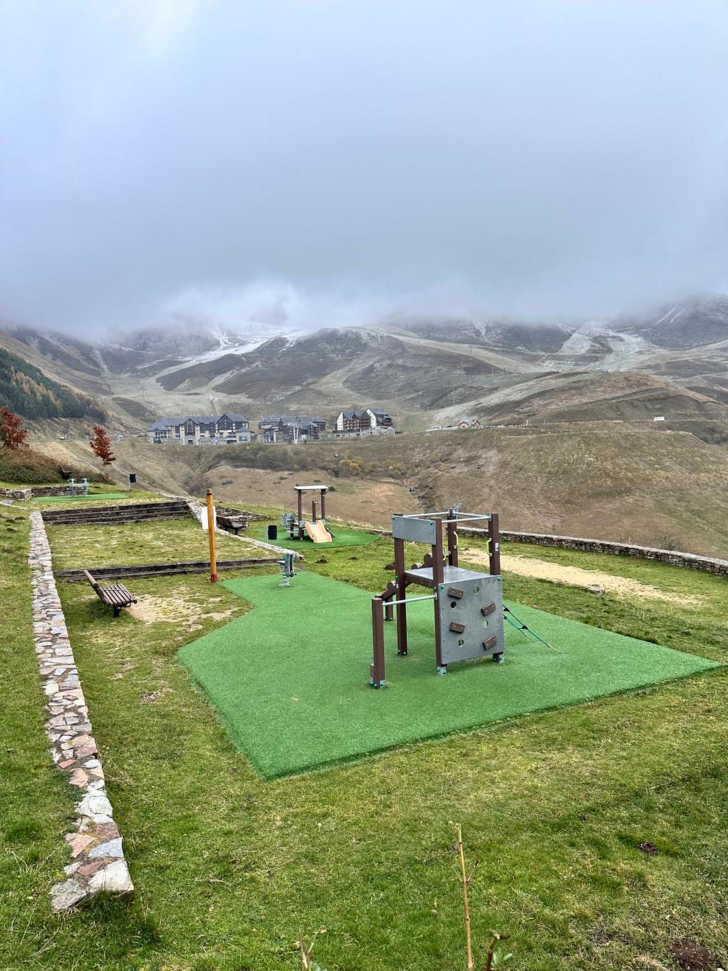 Grand Appartement Peyra'Good Tout Equipe Linge De Lit Et De Toilette Inclus - 8 Couchages - Station Peyragudes - Vue Montagne - 2 Balcons-Terrasses Germ Exteriör bild